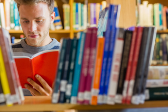 Нові Коельйо з Кундерою і Памук із польським Королем: 5 книг, які варто прочитати цієї осені